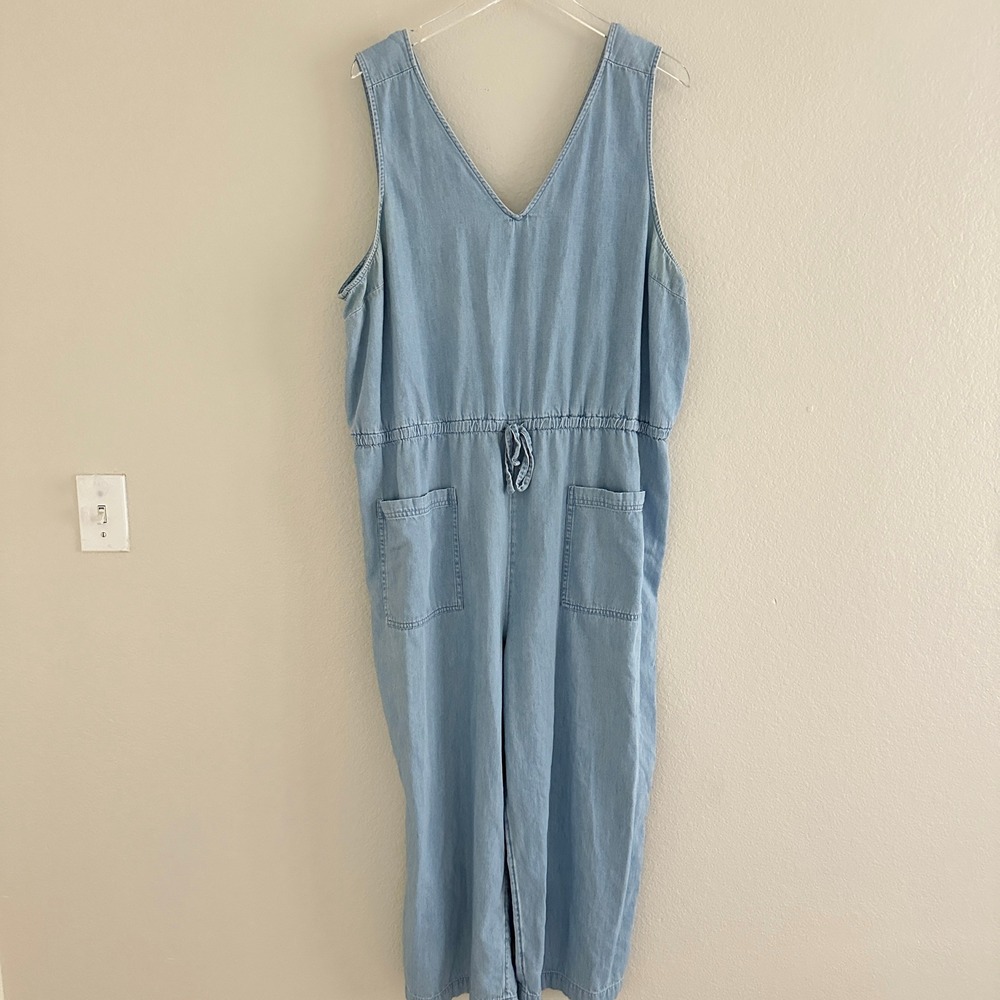 Old Navy Jumpsuit Women XXL Light Blue Chambray V-Neck Drawstring Wide Leg
